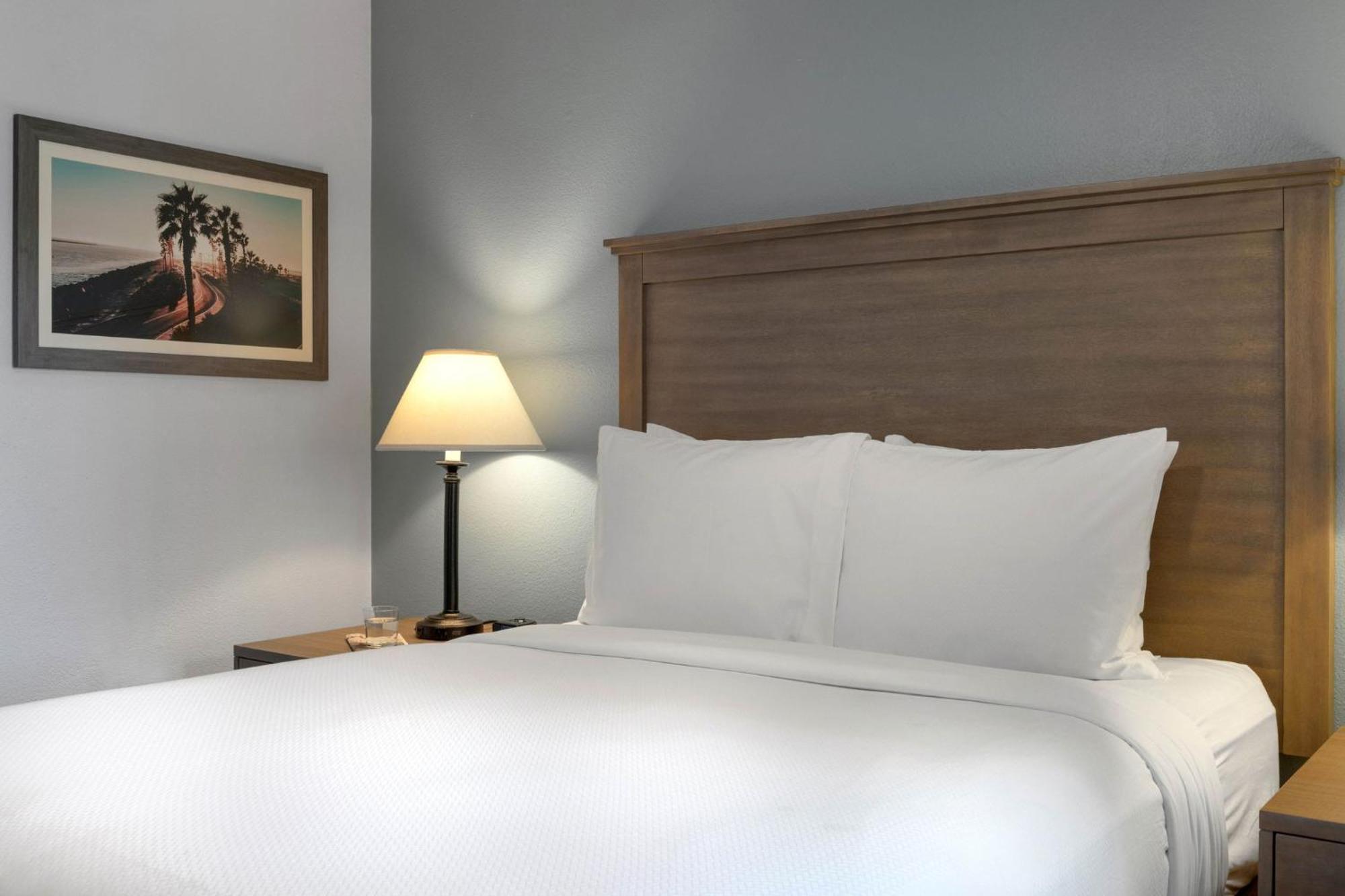 Club Wyndham Dolphin'S Cove Hotel อนาไฮม์ ภายนอก รูปภาพ